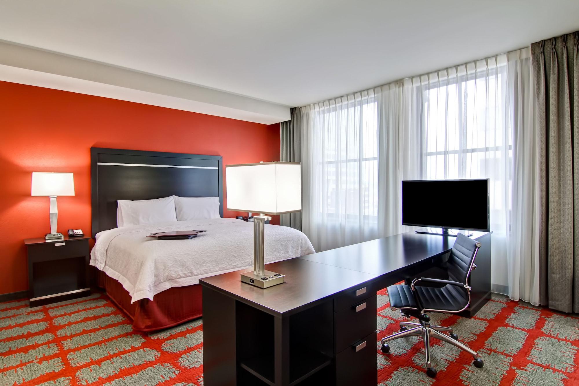 Hampton Inn And Suites Cincinnati - Downtown Esterno foto