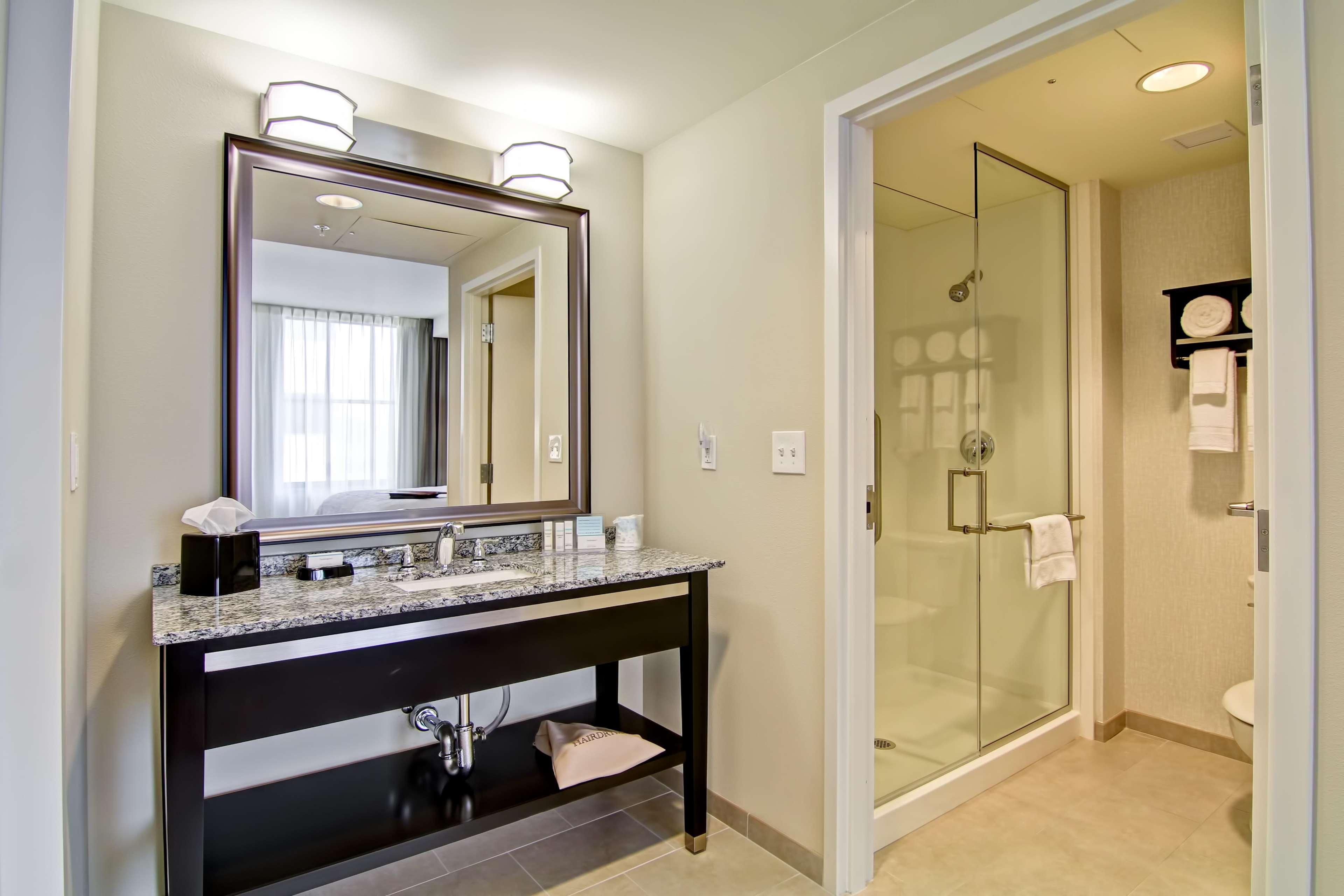 Hampton Inn And Suites Cincinnati - Downtown Esterno foto