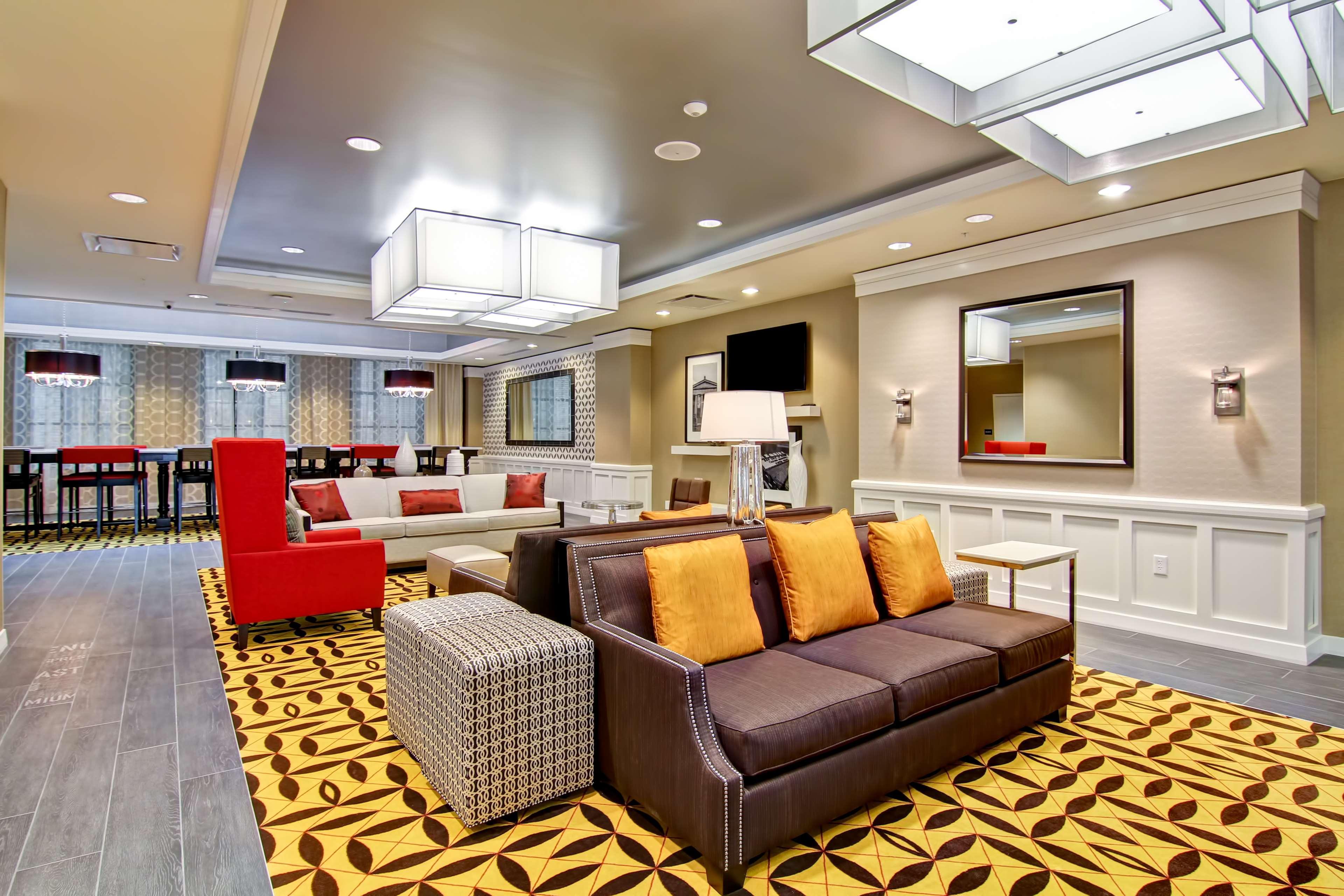 Hampton Inn And Suites Cincinnati - Downtown Esterno foto