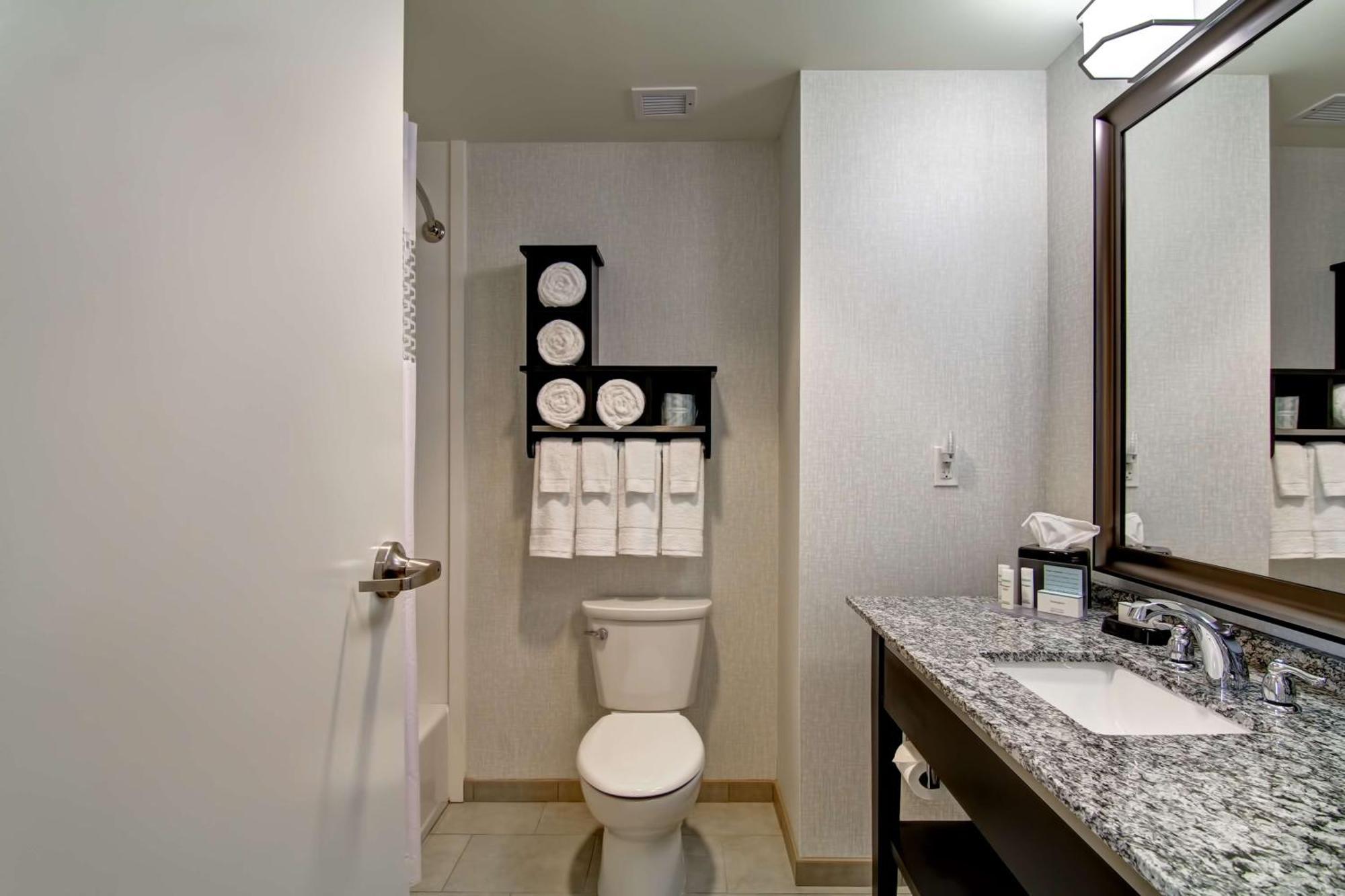 Hampton Inn And Suites Cincinnati - Downtown Esterno foto